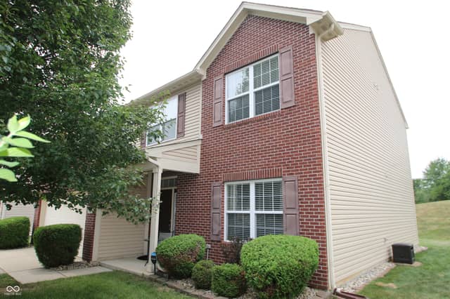 12536 Schoolhouse Road, Fishers, IN 46037, photo 3 of 55