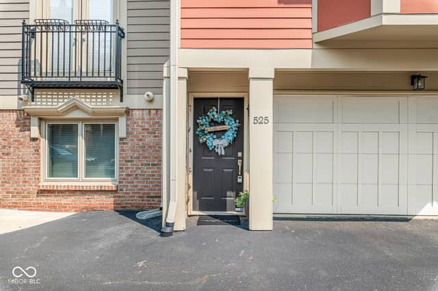 525 Allard Place #7, Indianapolis, IN 46202, photo 3 of 46