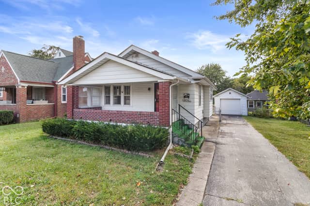 1226 N Emerson Avenue, Indianapolis, IN 46219, photo 3 of 23