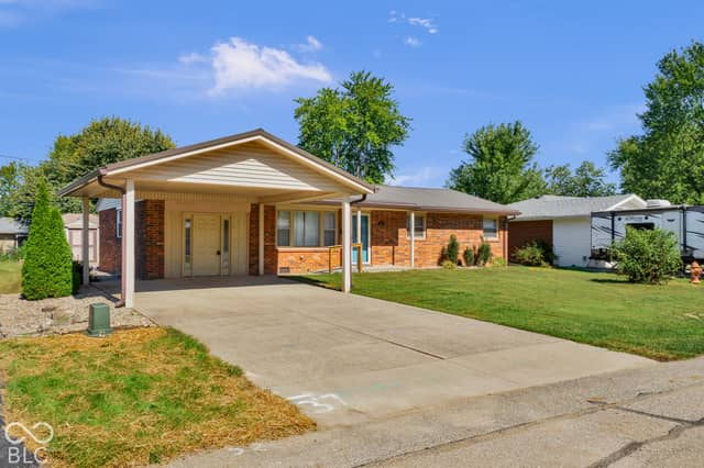 300 Shull Drive, North Vernon, IN 47265, photo 4 of 31