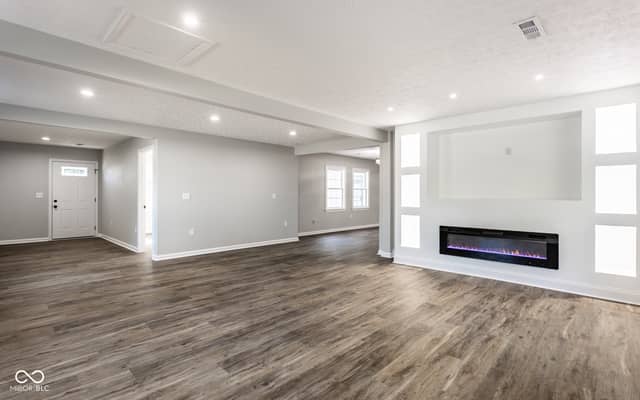 1023 Collier Street, Indianapolis, IN 46241, photo 5 of 28