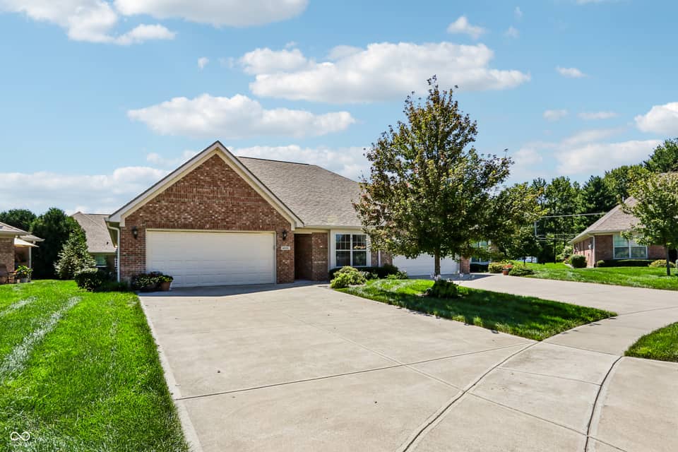 4935 W Harrisburg Court, New Palestine