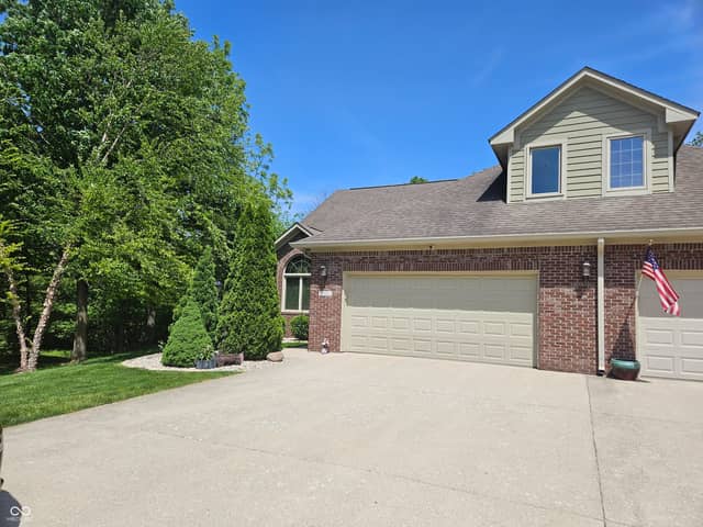 1755 Walnut Trace, Greenfield, IN 46140, photo 4 of 41
