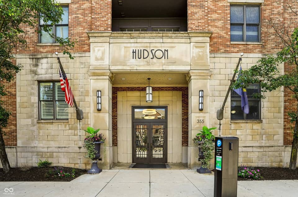 355 E Ohio Street #213, Indianapolis