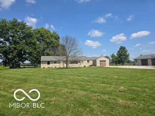 712 E Main Street, Milroy, IN 46156, photo 3 of 27