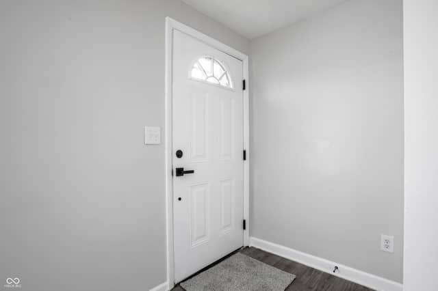612 Woodlark Drive, Indianapolis, IN 46229, photo 4 of 24