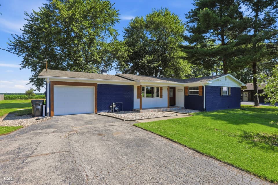 556 E 1000 N, Fortville