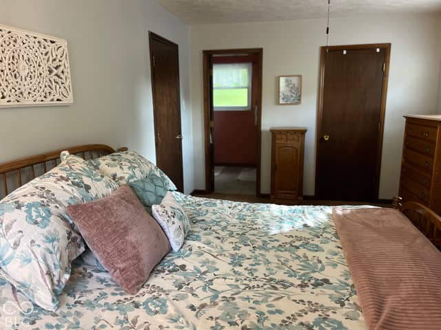 5807 Furnas Road, Indianapolis, IN 46221, photo 5 of 16