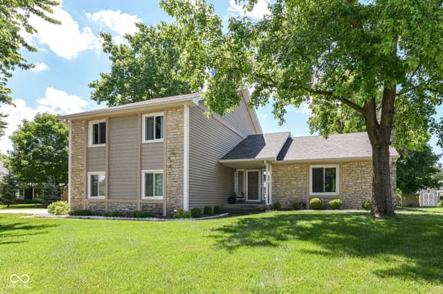 13035 Wembly Road, Carmel, IN 46033, photo 2 of 62