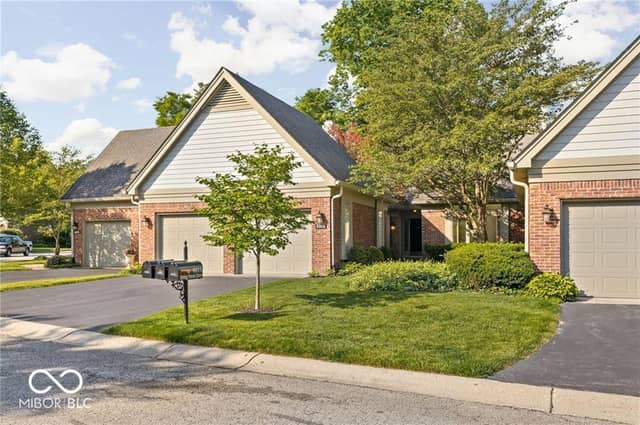 9308 Spring Forest Drive, Indianapolis, IN 46260, photo 4 of 25