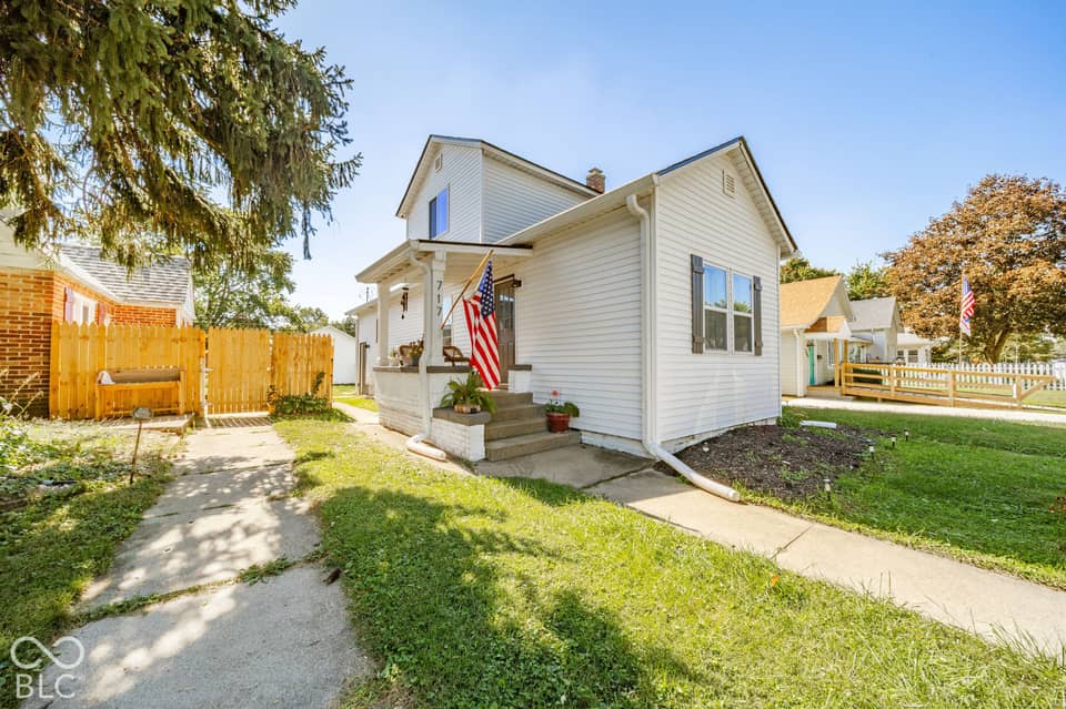 717 S A Street, Elwood, IN 46036, photo 1 of 32