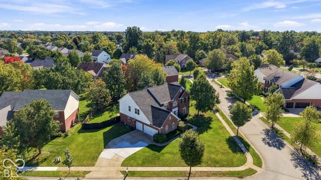 5889 Pebblestream Drive, Carmel, IN 46033, photo 5 of 50