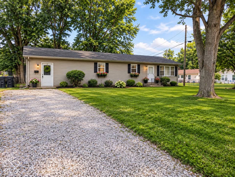 7 N Middle Street, Greenwood