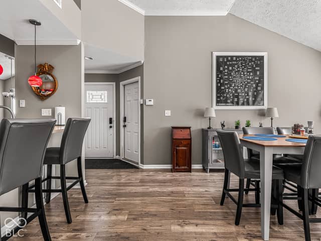 9236 Steeplechase Drive, Indianapolis, IN 46250, photo 4 of 34