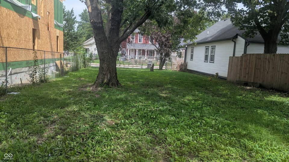 1605 E Ohio, Indianapolis