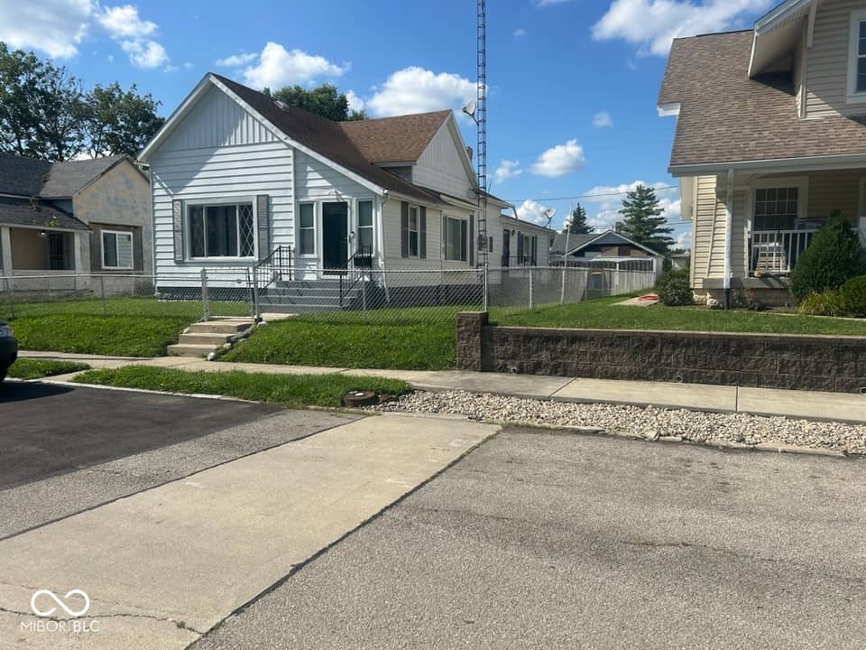 710 E 6th Streets, Muncie, IN 47302, photo 1 of 9