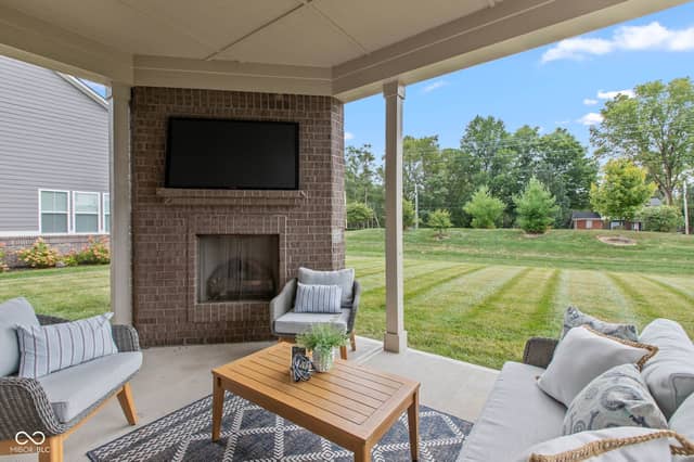 10244 Edgerton Lane, Fishers, IN 46040, photo 5 of 42