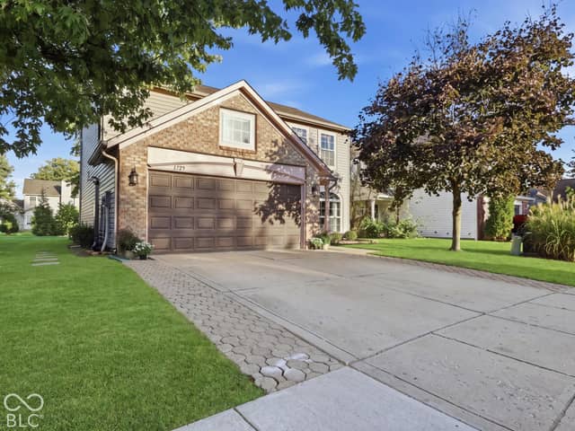 6725 Wimbledon Drive, Zionsville, IN 46077, photo 3 of 26