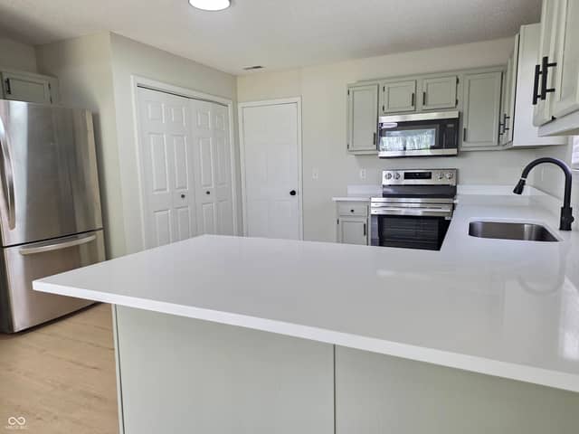 243 Lakemoore Street, Brownsburg, IN 46112, photo 5 of 23