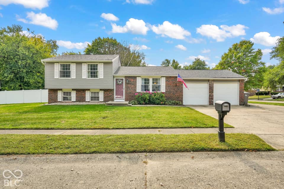 3421 Bren Lee Court, Indianapolis, IN 46227, photo 1 of 35