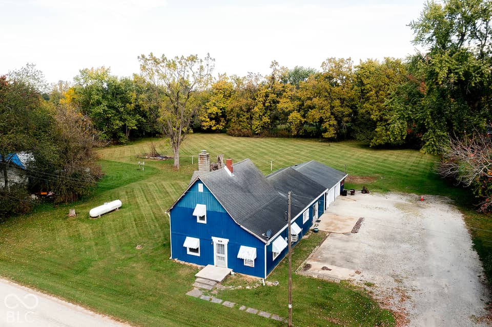 9440 Rosston Avenue, Zionsville, IN 46077, photo 1 of 34