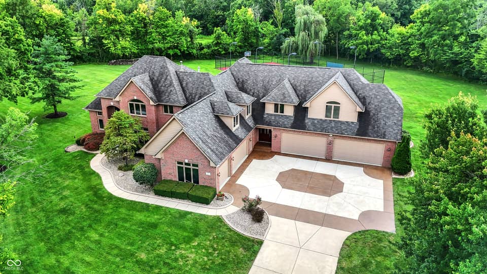 4261 W Stones Crossing Road, Greenwood