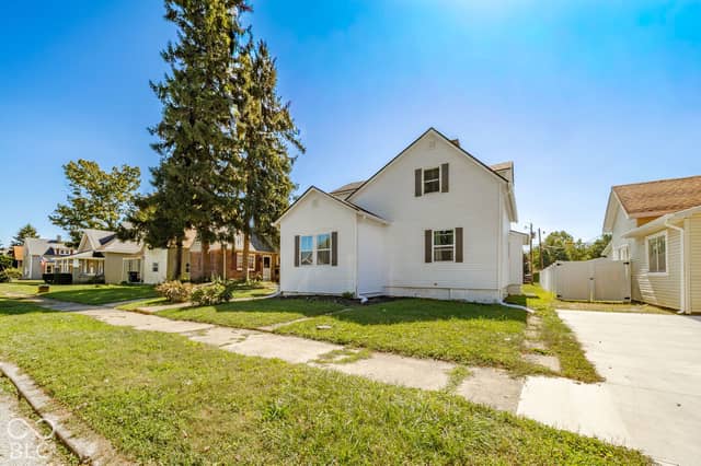 717 S A Street, Elwood, IN 46036, photo 4 of 32