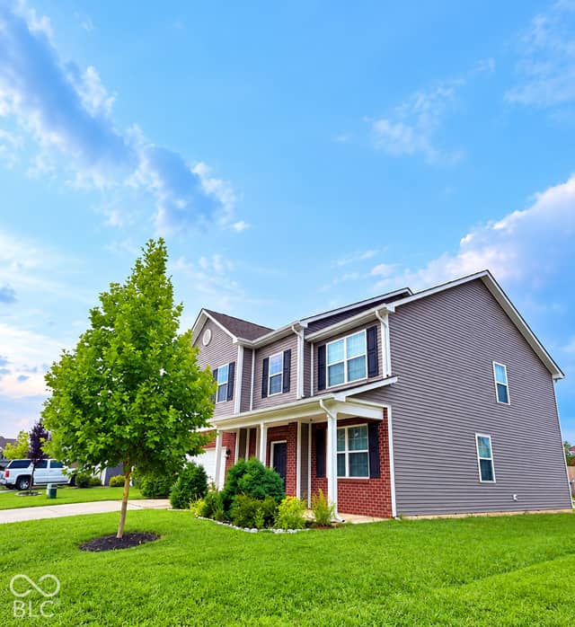 2909 Pointe Bay Road, Indianapolis, IN 46229, photo 4 of 11