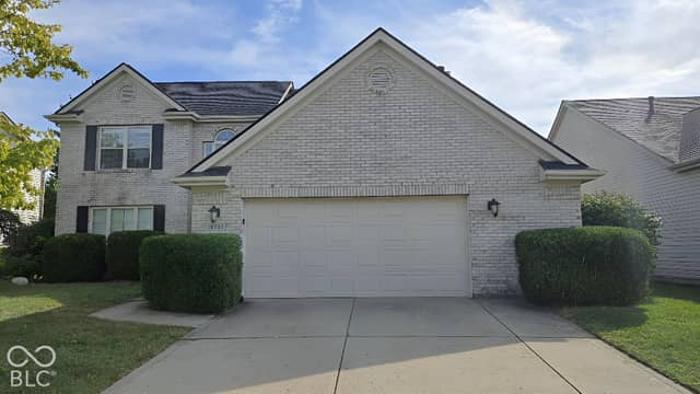 10737 Emery Way, Fishers, IN 46037, photo 2 of 31