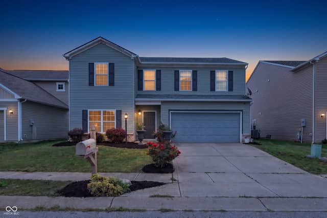 15108 Royal Grove Drive, Noblesville, IN 46060, photo 3 of 29