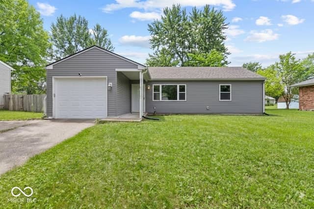 6627 Muirfield Way, Indianapolis, IN 46237, photo 2 of 34