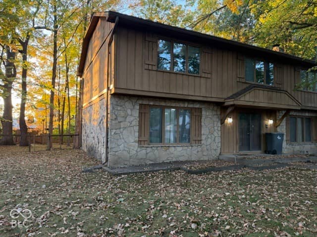 8910 Shagbark Road, Indianapolis, IN 46260, photo 2 of 11
