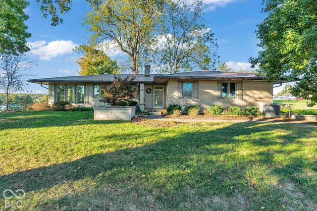 29 Edgelea Drive, Greencastle, IN 46135, photo 2 of 69