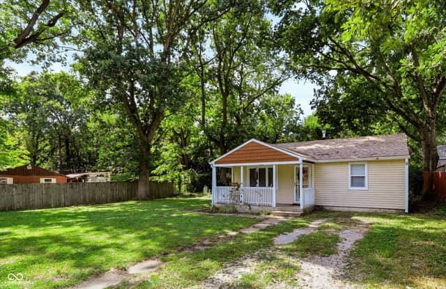 3026 S Lyons Avenue, Indianapolis, IN 46241, photo 3 of 17