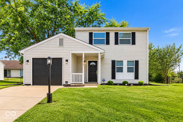 11021 E Amburg Court, Indianapolis, IN 46235, photo 4 of 28