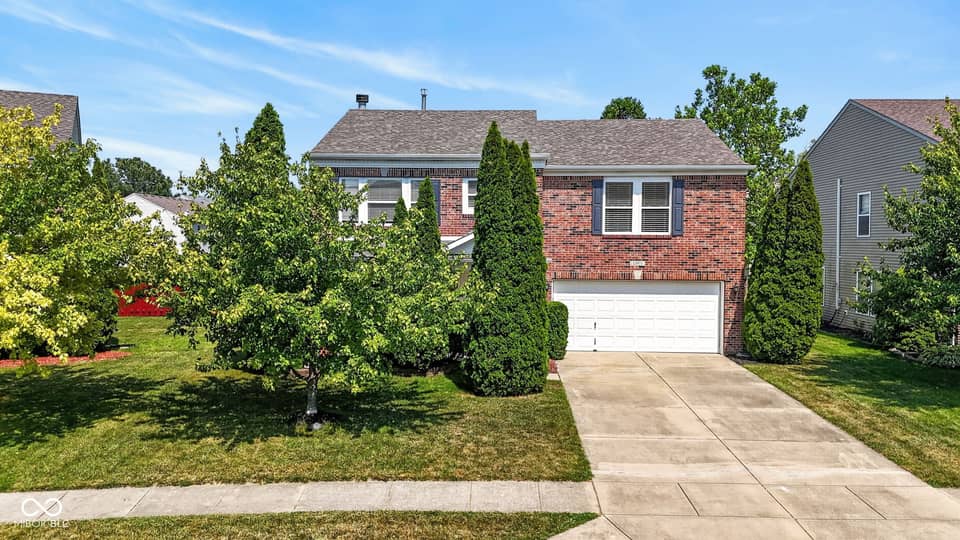 13971 Meadow Lake, Fishers