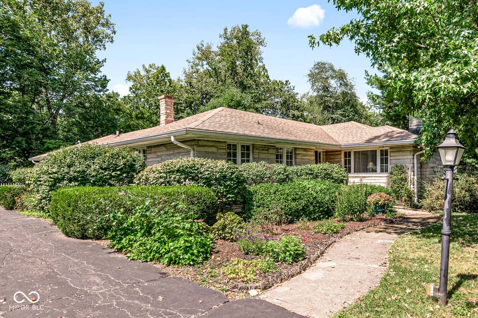 7844 Windcombe, Indianapolis