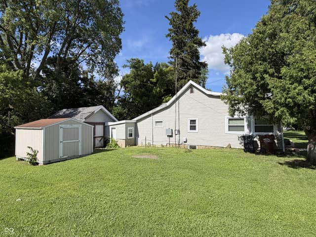 114 E Green Street, Waveland, IN 47989, photo 3 of 18