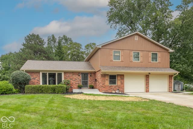 2209 Center Drive, Lebanon, IN 46052, photo 2 of 29