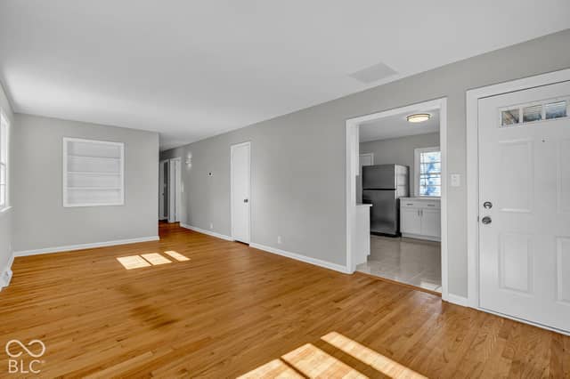 1320 Cottage Avenue, Columbus, IN 47201, photo 5 of 26