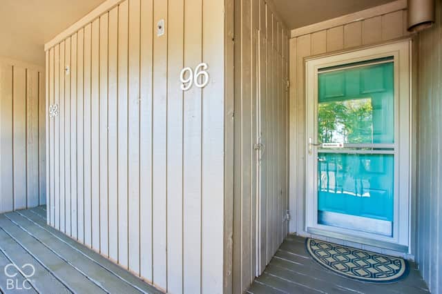 96 Lookout Ridge Ridge, Columbus, IN 47201, photo 2 of 30