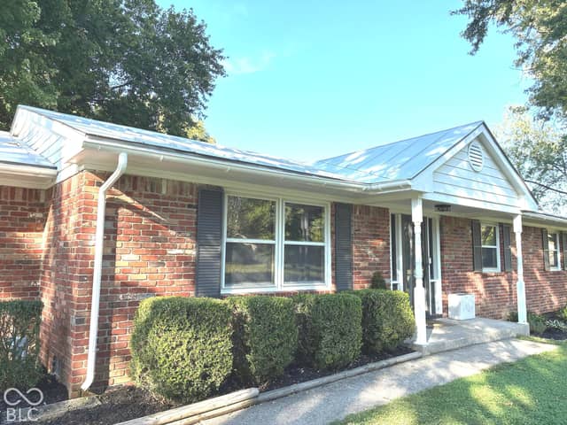 1404 Orchard Park Drive N, Carmel, IN 46280, photo 3 of 31