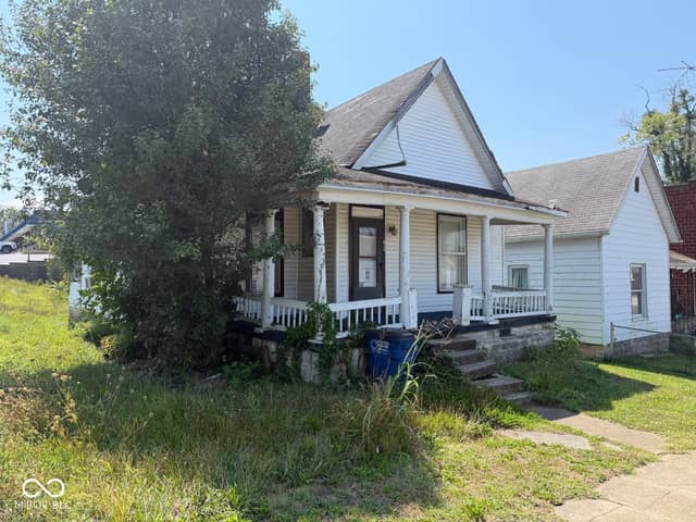 702 15th Street, Bedford, IN 47421, photo 3 of 11