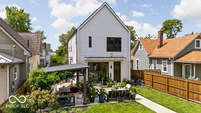 1021 Tecumseh Street, Indianapolis, IN 46201, photo 4 of 57
