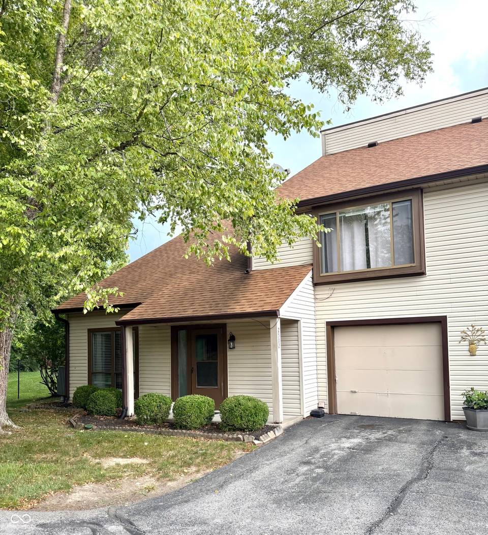 2512 Hideaway North Drive, Indianapolis