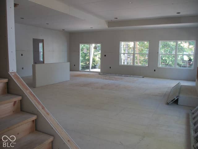 00 W Weir, Crawfordsville, IN 47933, photo 3 of 7