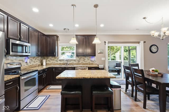 10662 Landsbrook Run N, Noblesville, IN 46060, photo 5 of 45