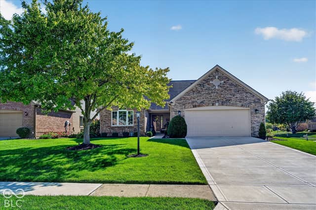 7251 River Glen Drive, Fishers, IN 46038, photo 2 of 37