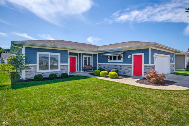 705 N Sobota Way, Trafalgar, IN 46181, photo 4 of 47