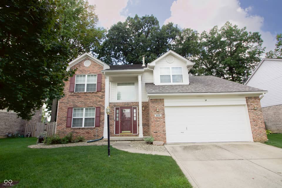 923 Stave Oak Drive, Beech Grove